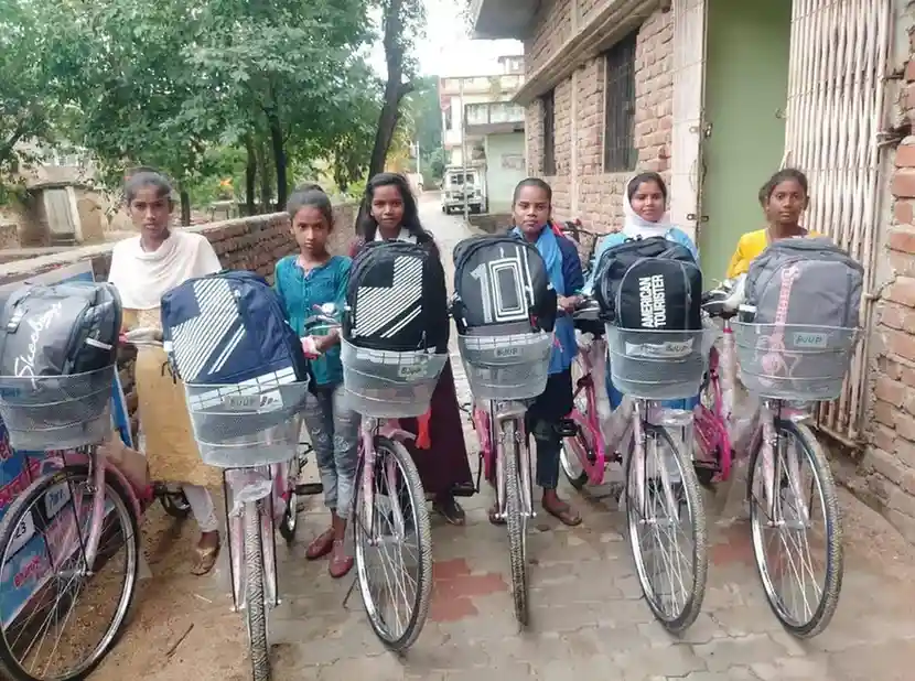 Children engaged in BACCHE project activities